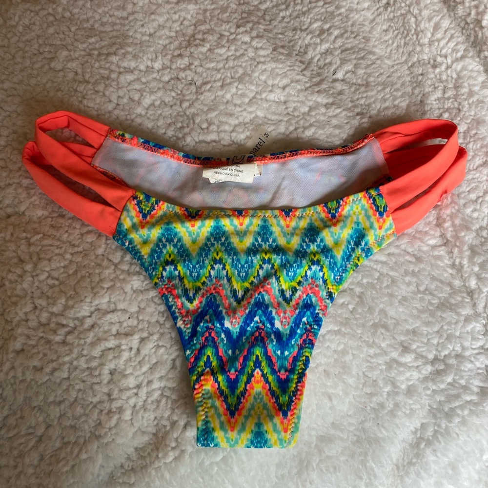 NWOT Aztec bikini bottoms